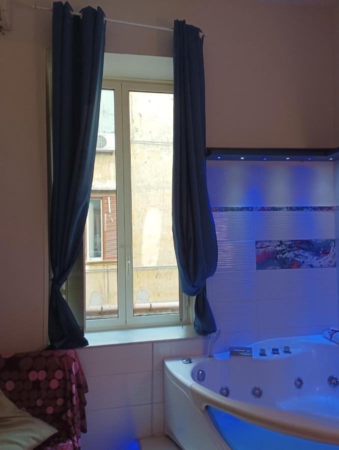 Beb Maryposa Appartment 나폴리 외부 사진